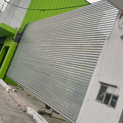 Cortina Metálica Foto